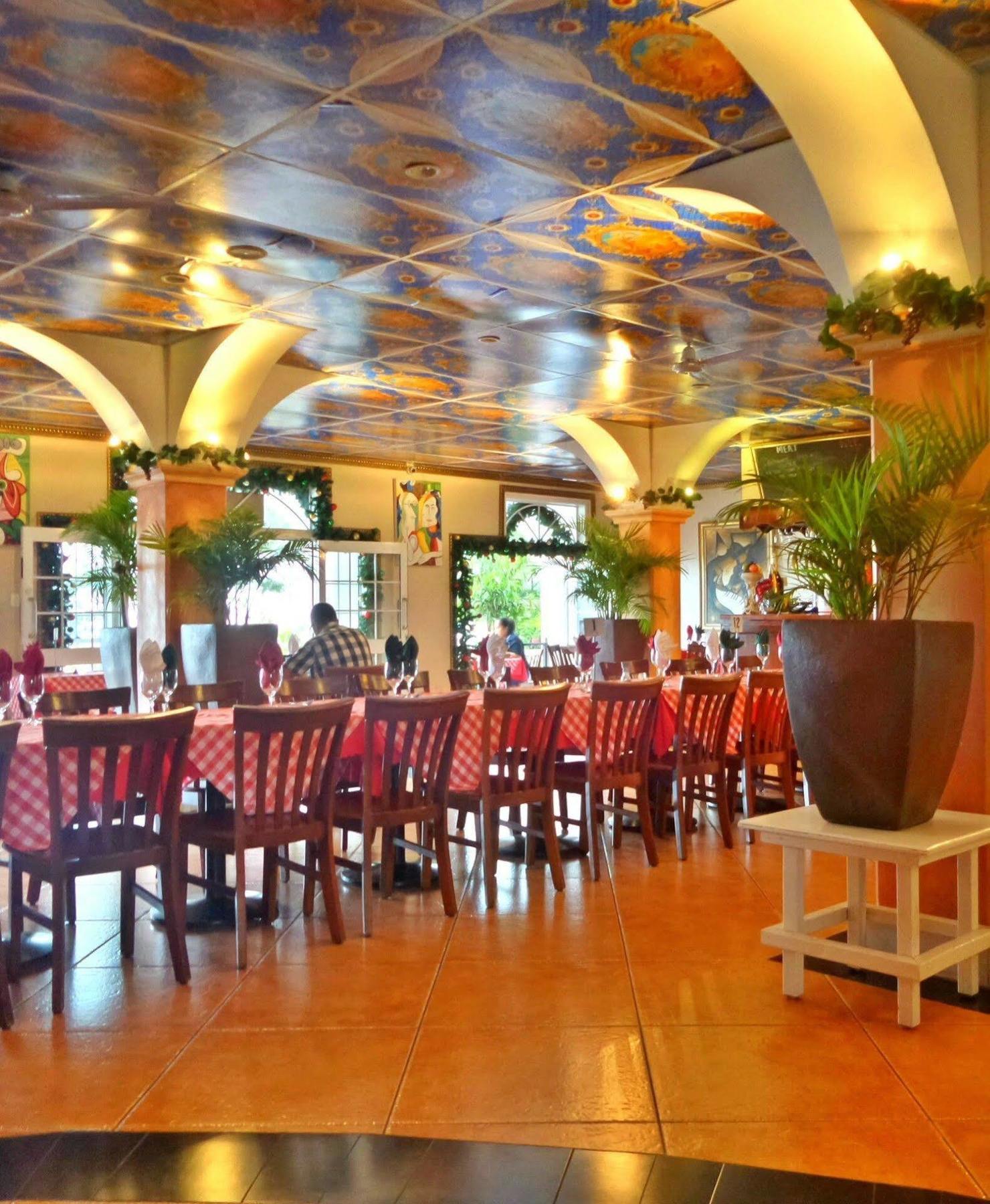 Little Italy Hotel Нукуалофа Экстерьер фото